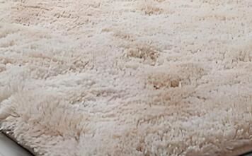 在使用地毯的時(shí)候，應(yīng)注意什么呢？