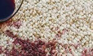 地毯上沾上了污漬，該怎么處理呢？